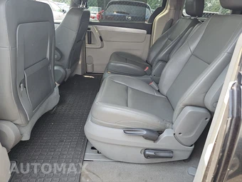 2012 Volkswagen Routan SE 121.2" WB – miniatura 13
