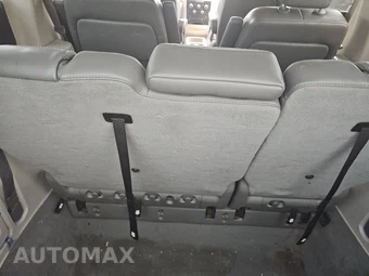 2012 Volkswagen Routan SE 121.2" WB – miniatura 17