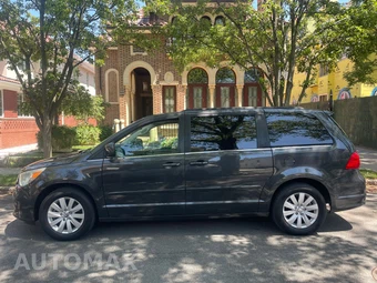 2012 Volkswagen Routan SEL w/RSE & Navigation 121.2" WB - miniatura 2