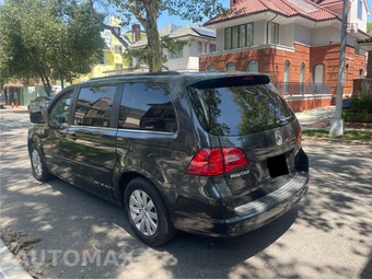 2012 Volkswagen Routan SEL w/RSE & Navigation 121.2" WB - miniatura 6