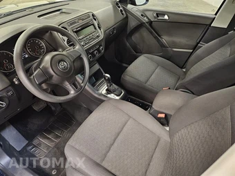 2012 Volkswagen Tiguan LE - miniatura 20