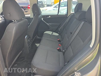 2012 Volkswagen Tiguan LE - miniatura 13