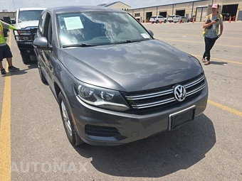 2012 Volkswagen Tiguan LE - miniatura 3