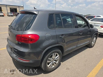 2012 Volkswagen Tiguan LE - miniatura 4