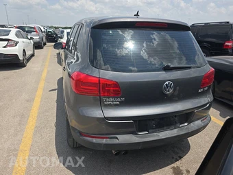 2012 Volkswagen Tiguan LE - miniatura 5