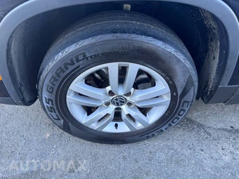2012 Volkswagen Tiguan LE – miniatura 14