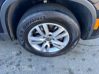 2012 Volkswagen Tiguan LE – miniatura 17