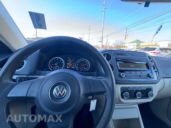 2012 Volkswagen Tiguan LE – miniatura 31