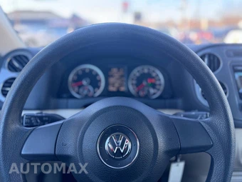 2012 Volkswagen Tiguan LE – miniatura 35