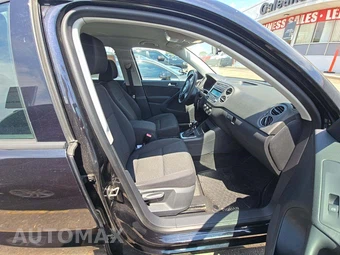 2012 Volkswagen Tiguan LE – miniatura 18