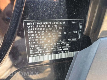 2012 Volkswagen Tiguan LE – miniatura 5