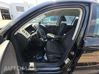 2012 Volkswagen Tiguan LE – miniatura 6