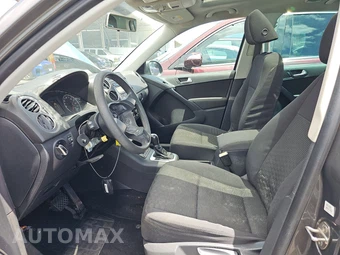 2012 Volkswagen Tiguan S – miniatura 7