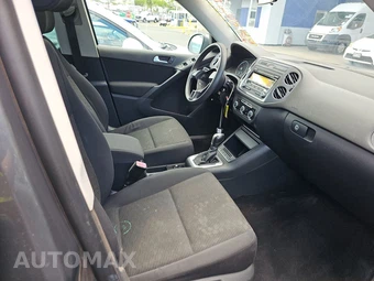 2012 Volkswagen Tiguan S – miniatura 8