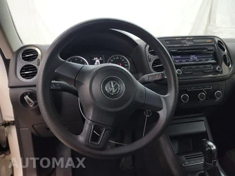 2012 Volkswagen Tiguan S – miniatura 10