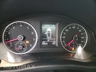 2012 Volkswagen Tiguan S – miniatura 12
