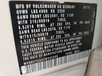 2012 Volkswagen Tiguan S – miniatura 14