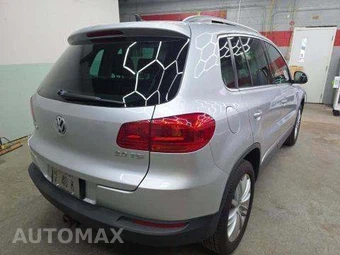 2012 Volkswagen Tiguan SE w/Sunroof & Navigation - miniatura 3