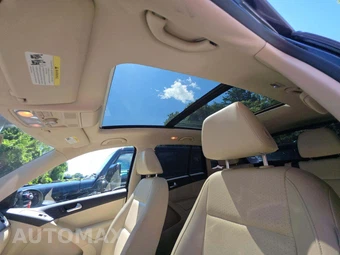 2012 Volkswagen Tiguan SE w/Sunroof & Navigation - miniatura 11
