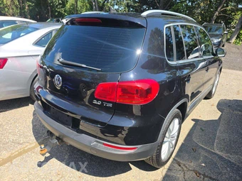 2012 Volkswagen Tiguan SE w/Sunroof & Navigation - miniatura 3