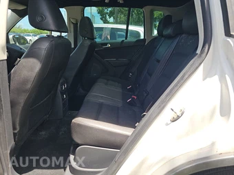 2012 Volkswagen Tiguan SE w/Sunroof & Navigation - miniatura 13