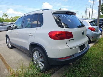 2012 Volkswagen Tiguan SE w/Sunroof & Navigation - miniatura 6