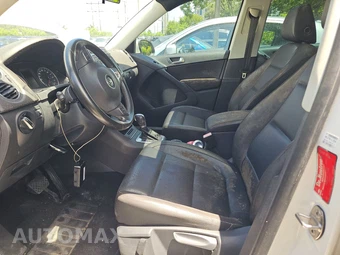 2012 Volkswagen Tiguan SE w/Sunroof & Navigation - miniatura 7