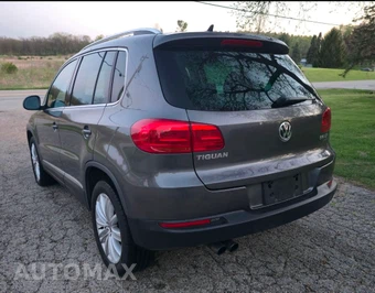 2012 Volkswagen Tiguan SE w/Sunroof & Navigation - miniatura 3