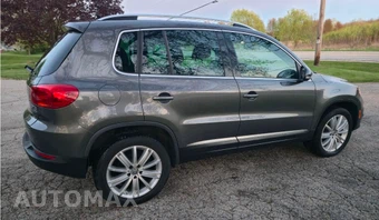2012 Volkswagen Tiguan SE w/Sunroof & Navigation - miniatura 6
