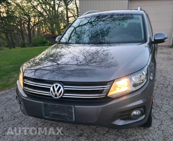 2012 Volkswagen Tiguan SE w/Sunroof & Navigation - miniatura 9