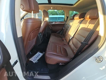 2012 Volkswagen Touareg Hybrid - miniatura 13