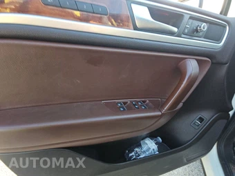 2012 Volkswagen Touareg Hybrid - miniatura 9