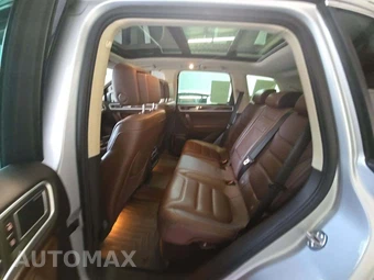2012 Volkswagen Touareg TDI Executive - miniatura 13