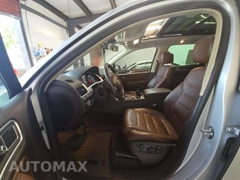 2012 Volkswagen Touareg TDI Executive - miniatura 6