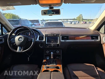 2012 Volkswagen Touareg TDI Executive - miniatura 11