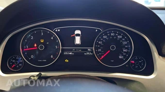 2012 Volkswagen Touareg TDI Executive - miniatura 32
