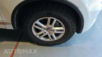 2012 Volkswagen Touareg TDI Executive - miniatura 38