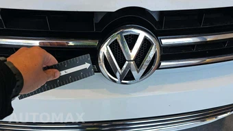 2012 Volkswagen Touareg TDI Executive - miniatura 46