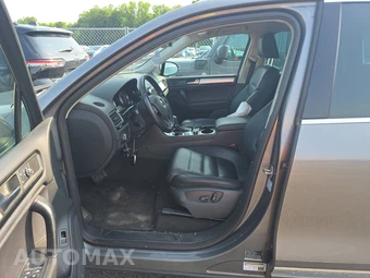 2012 Volkswagen Touareg V6 Sport w/Navigation - miniatura 7