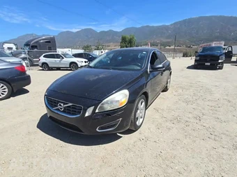 2012 Volvo S60 T5 w/Moonroof
