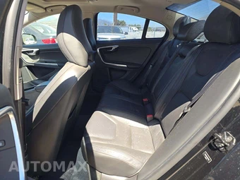 2012 Volvo S60 T5 w/Moonroof – miniatura 10