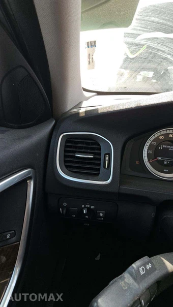 2012 Volvo S60 T5 – miniatura 41