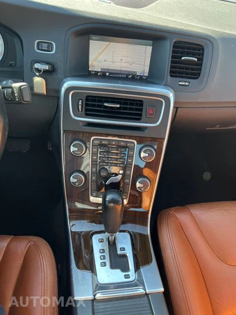2012 Volvo S60 T5 – miniatura 16