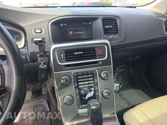 2012 Volvo S60 T5 – miniatura 10