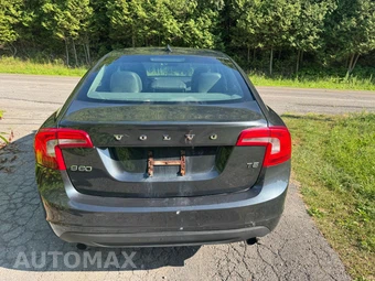 2012 Volvo S60 T5 – miniatura 8