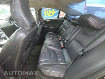 2012 Volvo S60 T6 R-Design – miniatura 18