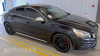 2012 Volvo S60 T6 R-Design – miniatura 3