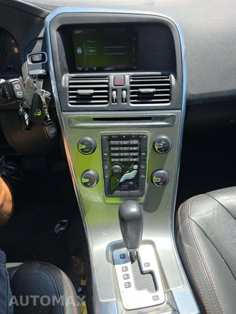 2012 Volvo XC60 3.2 - miniatura 10
