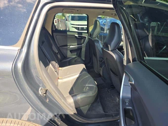 2012 Volvo XC60 T6 R-Design Premier Plus – miniatura 3