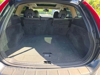 2012 Volvo XC60 T6 R-Design Premier Plus – miniatura 8